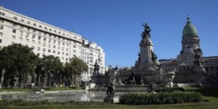 Así quedó la Plaza del Congreso después de la última renovación