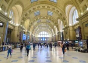 Declaran Monumento Histórico Nacional a estaciones de tren de CABA