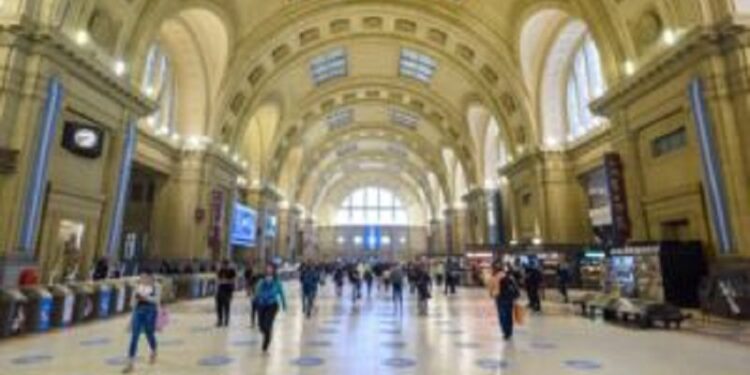 Declaran Monumento Histórico Nacional a estaciones de tren de CABA