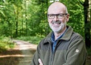 “Las raíces de los árboles sienten, saborean y deciden”