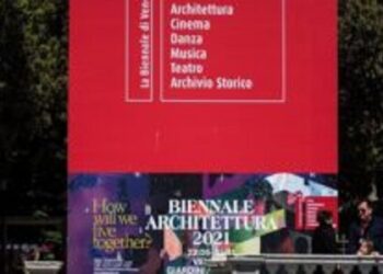 En plena pandemia, Venecia no renuncia a hablar del futuro