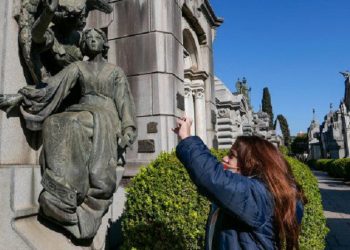 Una recorrida por la historia de Echesortu, el barrio con la cortada más larga del mundo