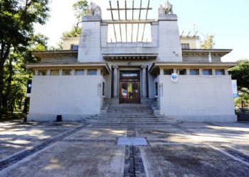 Conservan el patrimonio arquitectónico del ex natatorio de Parque Avellaneda