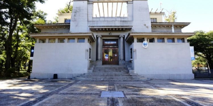 Conservan el patrimonio arquitectónico del ex natatorio de Parque Avellaneda