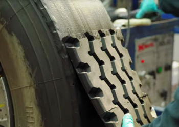 Chilenos transforman caucho de neumáticos en desuso en baterías de litio