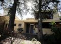 Joya racionalista del conurbano está a la venta