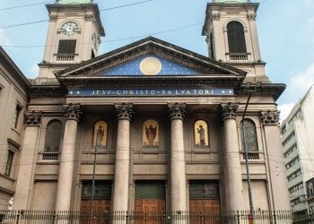 Restauran la Iglesia del Salvador, construida por los jesuitas