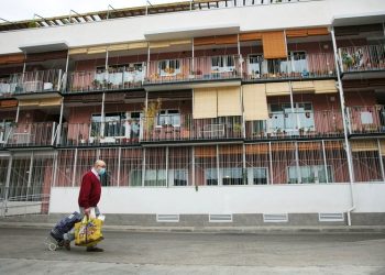 El edificio de 17 viviendas en un barrio del sur de Madrid donde reina el derecho de uso
