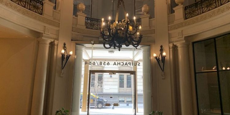 Subastan un emblemático edificio de oficinas del centro porteño