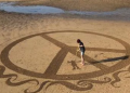 Harán una jornada de Land Art en las playas Mar del Plata