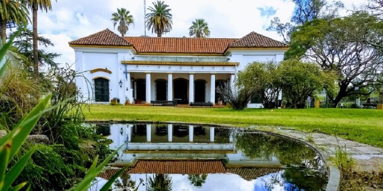 El Gobierno porteño quiere abrir un bar en una biblioteca pública