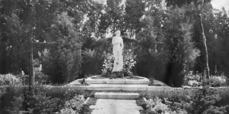 Un viaje por los antiguos túneles de Parque Chauvin