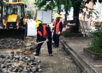 Aprobaron la ordenanza que permite avanzar con el asfalto sobre los adoquines de La Plata