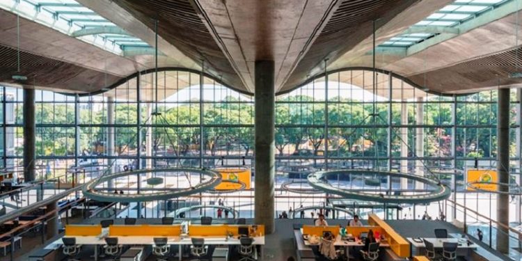 La ciudad abre las puertas de edificios emblemáticos para recorrerlos por dentro