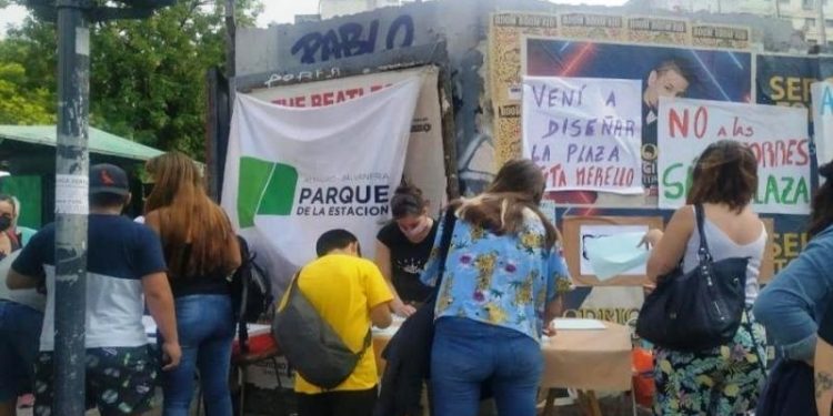 Vecinos del Abasto reclaman una plaza para el barrio
