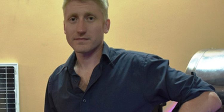 La tarea de la fundación “El sol sale para todos” de Rosario – Entrevista a Santiago Laiolo