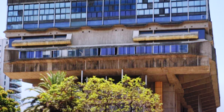 Un “cuadrúpedo” para proteger los libros: Biblioteca Nacional