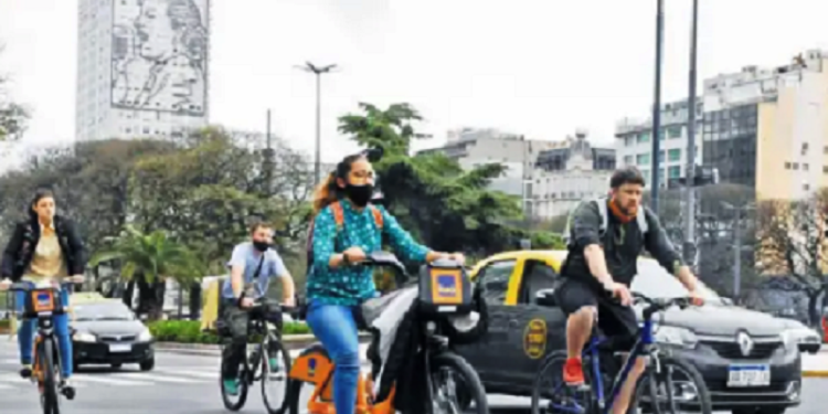 Bicicleta en la ciudad, un cambio cultural que llegó para quedarse