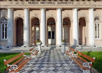 Las baldosas del Museo Sarmiento estarían hechas con lápidas de un viejo cementerio de Belgrano