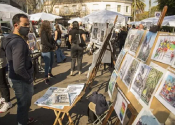 El Mercado de las Artes se instalará este domingo en las escalinatas de la ex Aduana
