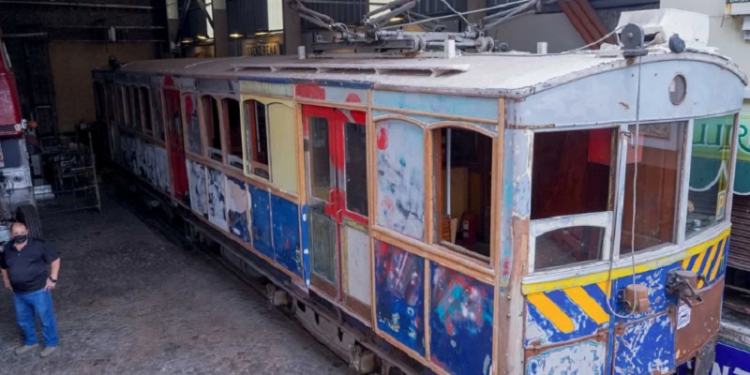 “El viaje más corto del mundo”, en un viejo vagón del subte que volvió a funcionar