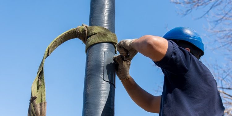 Columnas de alumbrado público sustentables: ya hay 500 con material recuperado