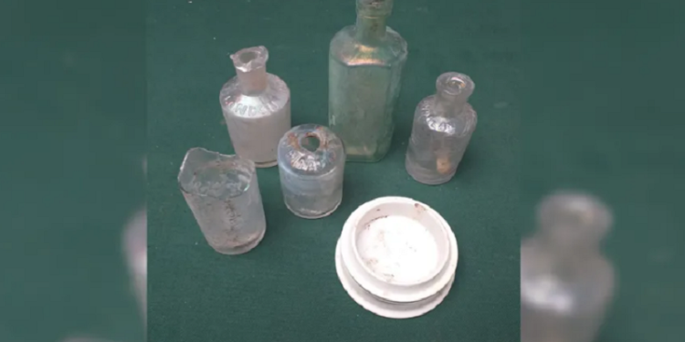 Descubrieron objetos arqueológicos mientras cavaban en una esquina de Retiro