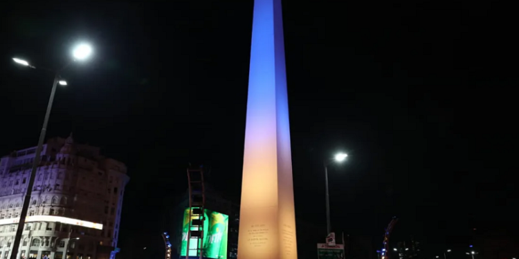 El Obelisco cumple 86 años: cómo cambiaron los alrededores desde su inauguración