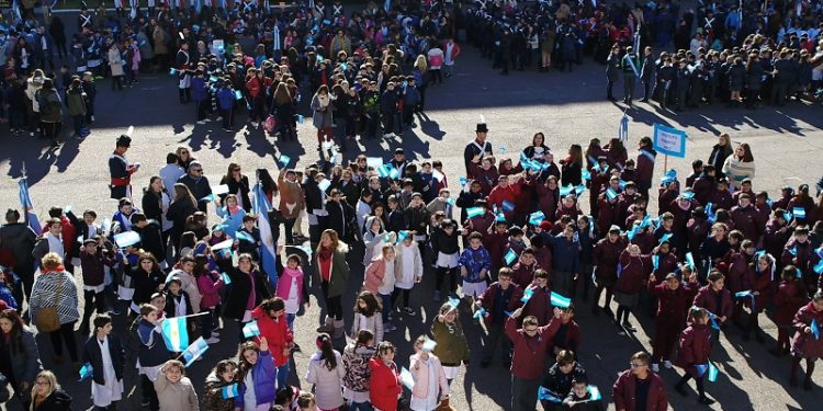 El recuerdo de las fiestas patrias en Rosario y Buenos Aires