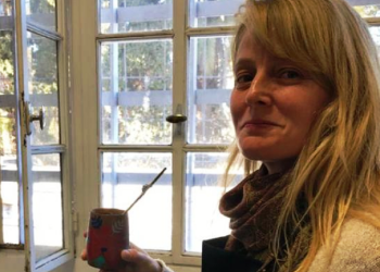 Restauran obras de arte en el Museo Marc de Rosario – Entrevista a Elizabeth Carnero