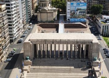 Salió la licitación para restaurar el Monumento a la Bandera