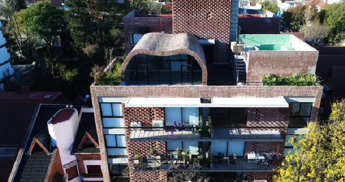 Un edificio de Coghlan recibió dos premios de arquitectura