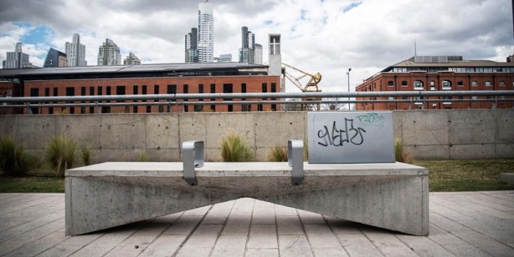 Cuando el diseño urbano desalienta el uso del espacio público