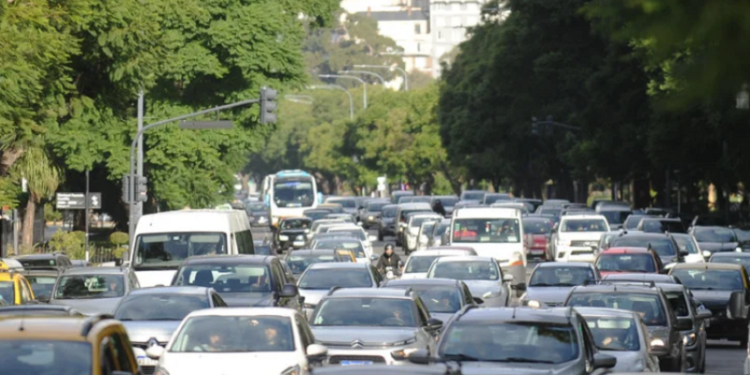 Por qué mucha gente abandonó el transporte público en la Ciudad y el GBA