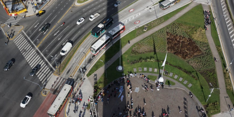 Un ascensor hasta la punta del Obelisco como atractivo turístico