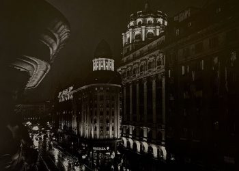 Fotos de una Buenos Aires monumental y oscura