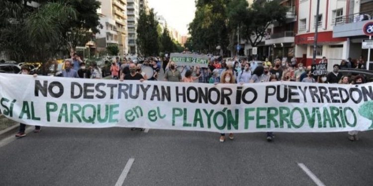 Nueva protesta en Caballito contra el parque lineal de Honorio Pueyrredón