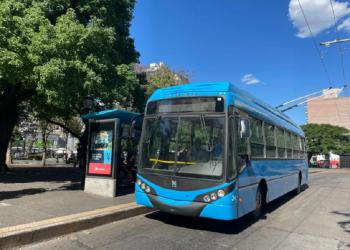 La Muni fabricó un trolebus y lo pondrá en la línea K antes de fin de año