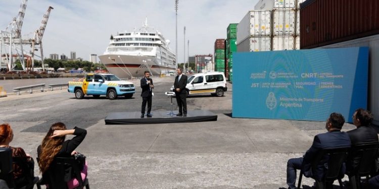 Transporte inauguró la temporada de verano “Viajá Seguro”