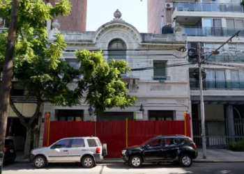 El casi centenario edificio del cine Oriente desaparecerá de barrio Martin