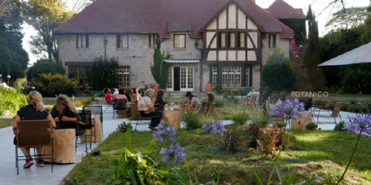 Reconvierten casas históricas en restaurantes en Mar del Plata