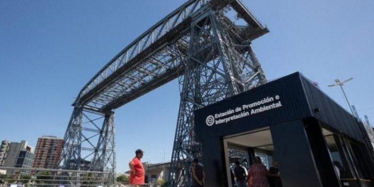 Viajes gratuitos en el transbordador Nicolás de Avellaneda de La Boca a la Isla Maciel