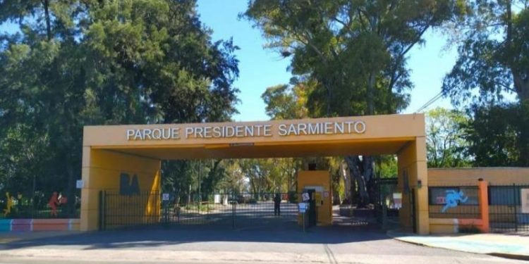 Presentaron un amparo contra las concesiones y recitales de Parque Sarmiento