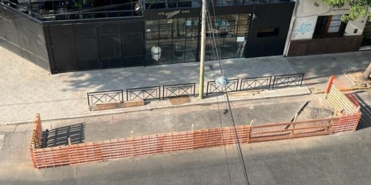 Polémica por las islas callejeras en Pichincha