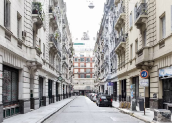 Pasaje Rivarola: única cuadra de Buenos Aires con arquitectura en espejo