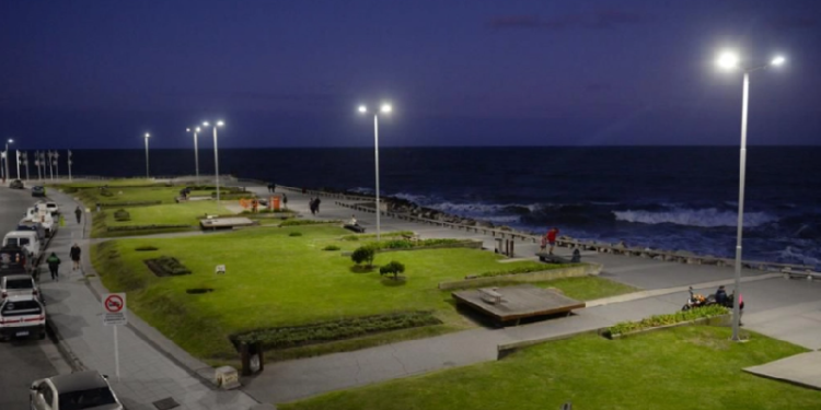 Nuevo sistema lumínico led en el Paseo Punta Iglesia