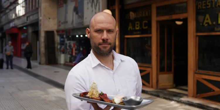 Reabre el histórico restaurante ABC en la peatonal Lavalle