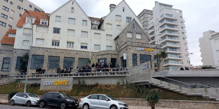 Open Sports estrena local, en un emblemático lugar marplatense