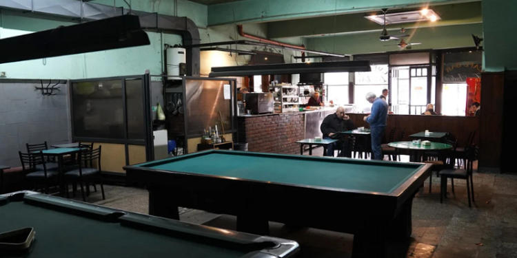 A punto de cumplir 100 años cierra el bar notable “Los Andes”