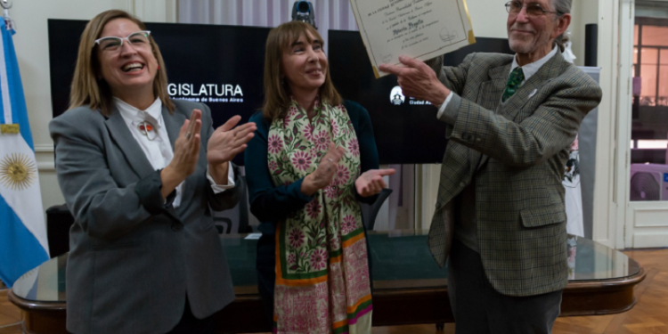 Reconocieron como personalidad destacada de la Ciudad a Roberto Frangella